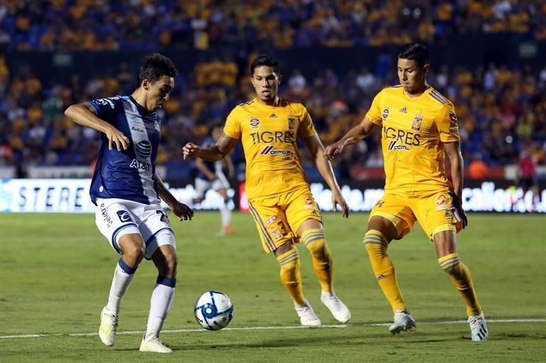 Los Tigres siguen sin levantar en el torneo y pasaron de la 'empatitis' a la derrota, al caer en casa 1-0 ante Puebla, justo antes del Clásico Regio.
