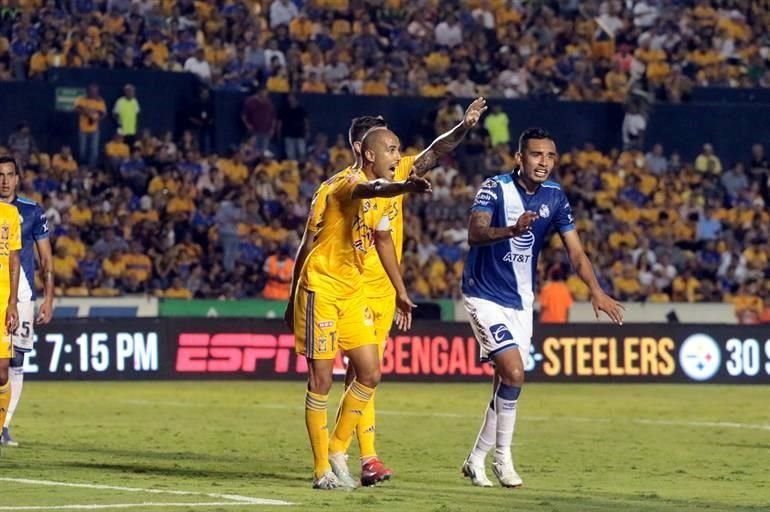 Los Tigres siguen sin levantar en el torneo y pasaron de la 'empatitis' a la derrota, al caer en casa 1-0 ante Puebla, justo antes del Clásico Regio.
