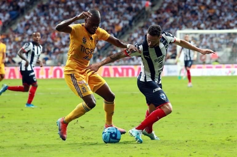 Más de las imágenes del CLásico Regio Rayados vs. Tigres.