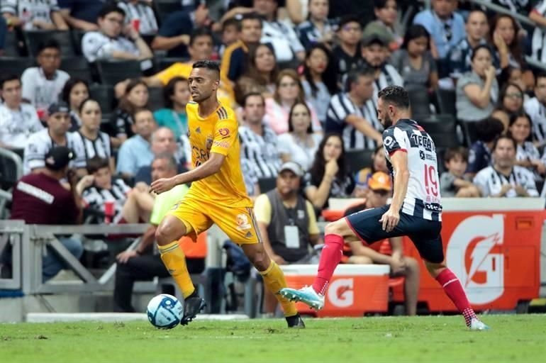 Más de las imágenes del CLásico Regio Rayados vs. Tigres.