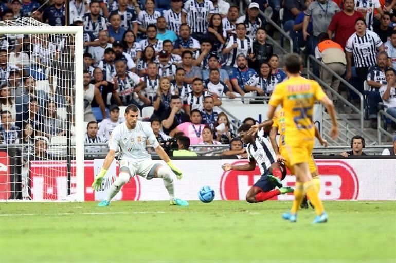 Más de las imágenes del CLásico Regio Rayados vs. Tigres.