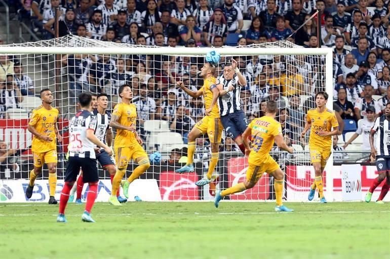 Más de las imágenes del CLásico Regio Rayados vs. Tigres.