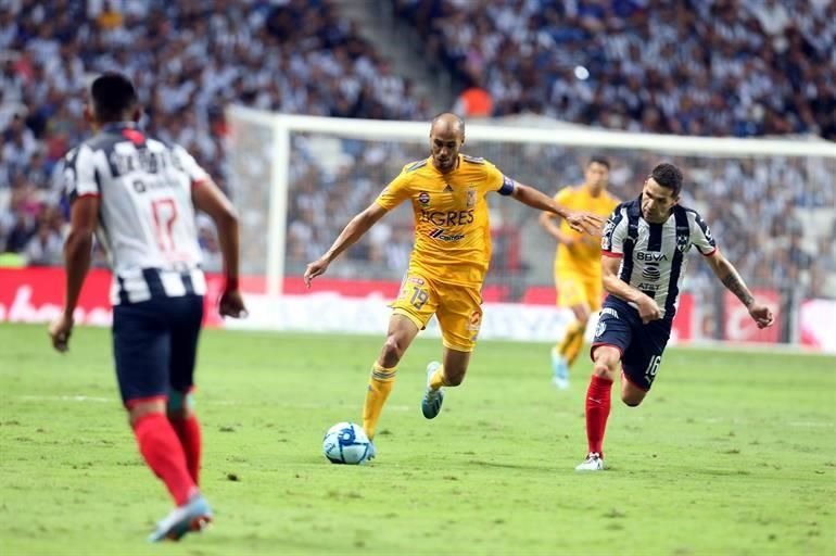 Más de las imágenes del CLásico Regio Rayados vs. Tigres.
