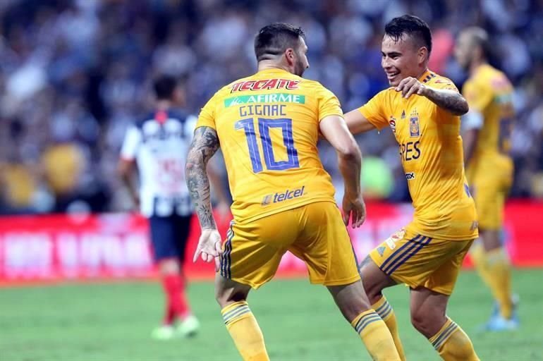 Así celebraron el 2-0 los anotadores del triunfo.