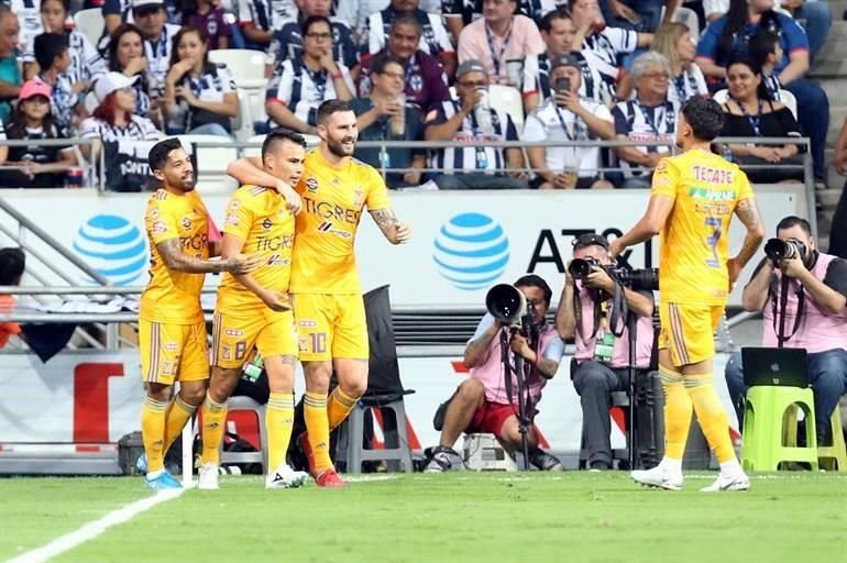Más de las imágenes del triunfo de Tigres 2-0 sobre los Rayados.