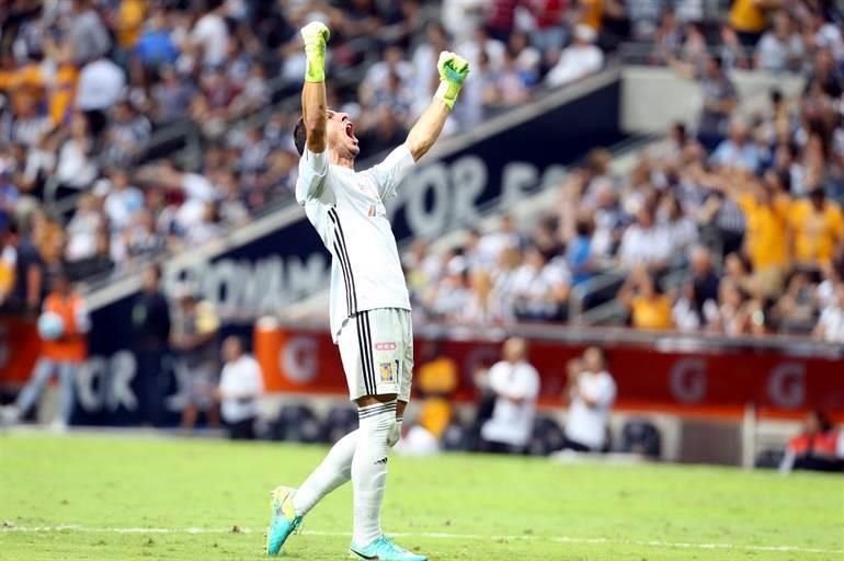 Más de las imágenes del triunfo de Tigres 2-0 sobre los Rayados.