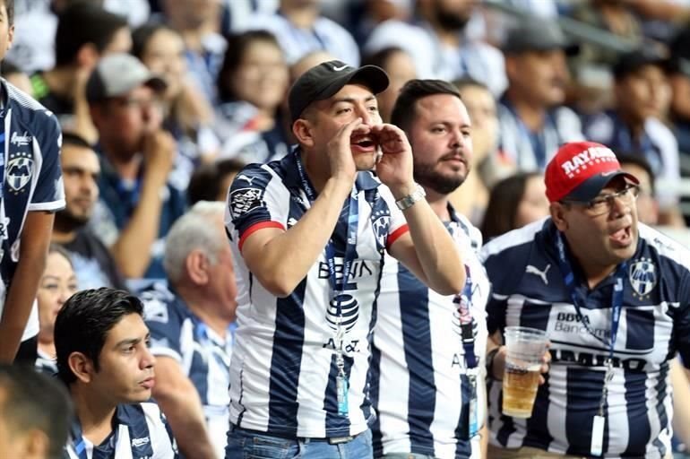 Más de las imágenes del triunfo de Tigres 2-0 sobre los Rayados.