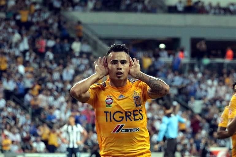 Más de las imágenes del triunfo de Tigres 2-0 sobre los Rayados.
