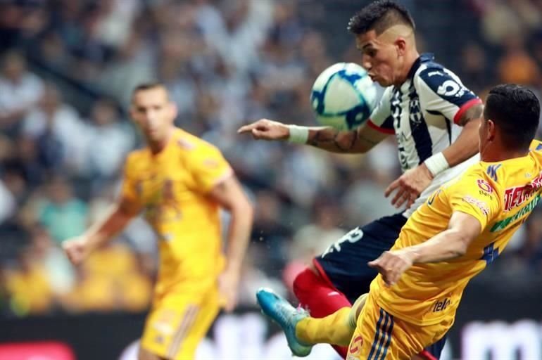 Más de las imágenes del triunfo de Tigres 2-0 sobre los Rayados.