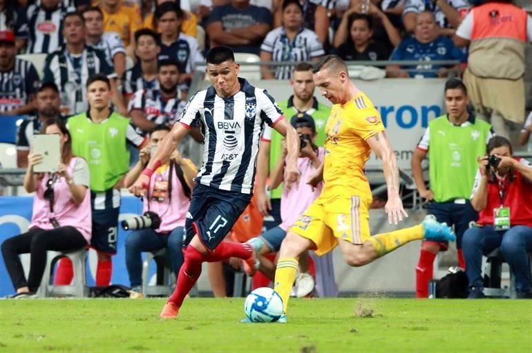Más de las imágenes del triunfo de Tigres 2-0 sobre los Rayados.