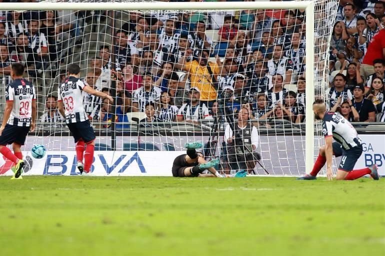 Más de las imágenes del triunfo de Tigres 2-0 sobre los Rayados.