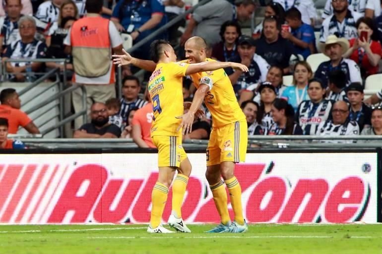 Más de las imágenes del triunfo de Tigres 2-0 sobre los Rayados.