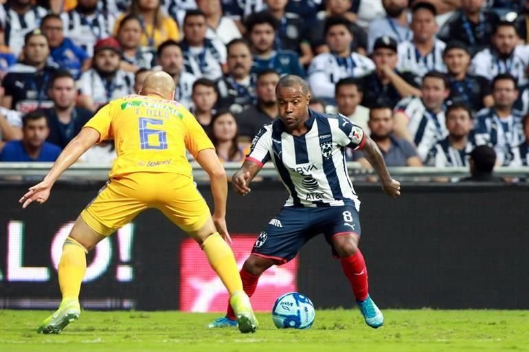 Más de las imágenes del triunfo de Tigres 2-0 sobre los Rayados.