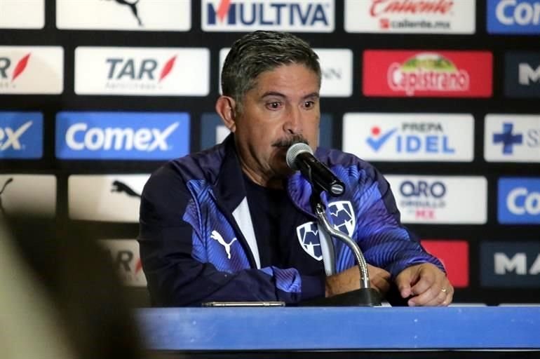 José Treviño, DT interino de Rayados, dijo que el problema es que los jugadores top no se han conectado.