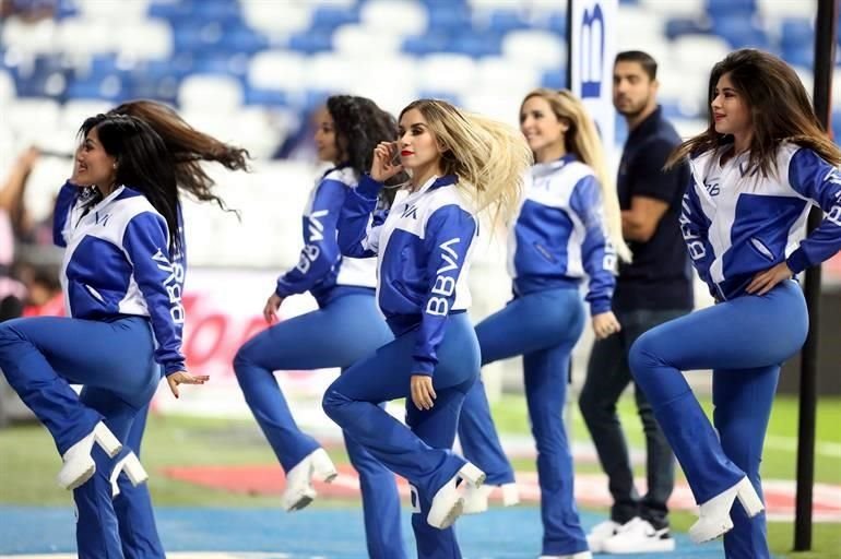 Así se vivió el color previo del partido entre Rayados y Santos en el Estadio BBVA.