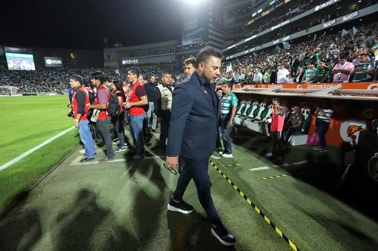 Antonio Mohamed volvió a dirigir a Rayados en una Liguilla.