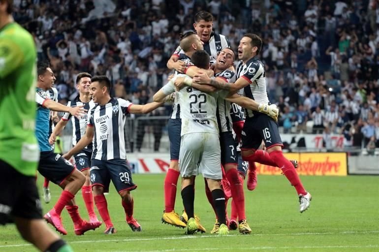 El festejo fue efusivo y no era para menos, pues el equipo de Antonio Mohamed disputará otra título, el de la Copa MX.