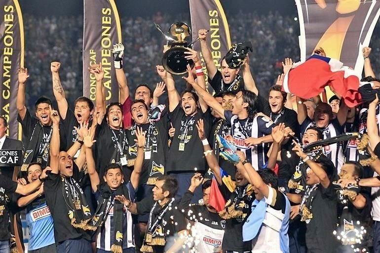 El tricampeonato de Concacaf llegó para Basanta en el 2013.