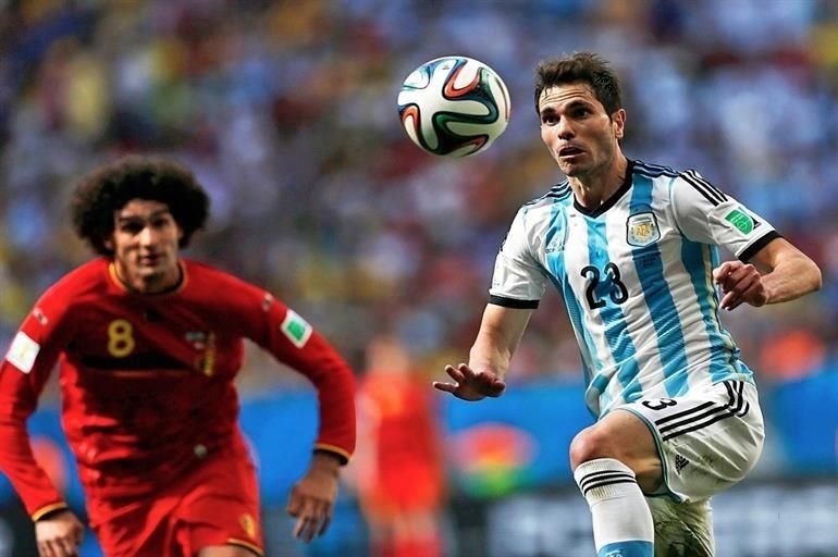En el 2014 fue convocado por Alejandro Sabella a la Selección de Argentina para eliminatorias y el Mundial de Brasil.