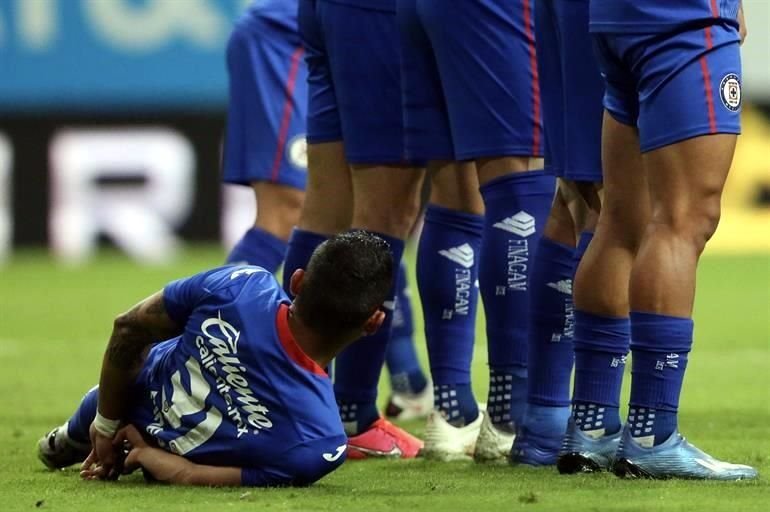 Observa las imágenes del primer tiempo en el Rayados-Cruz Azul.