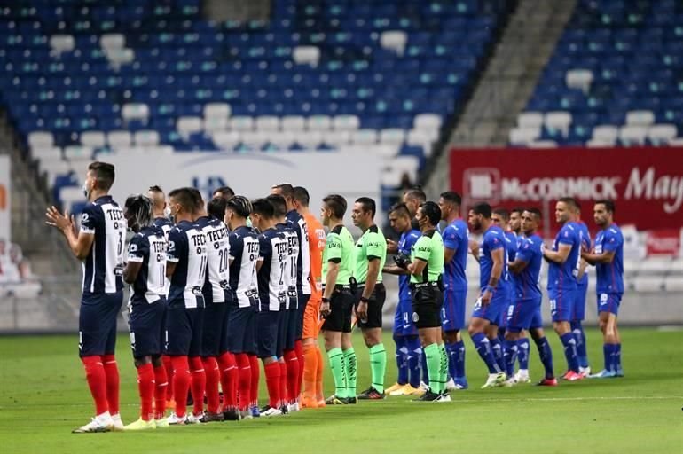 Observa las imágenes del primer tiempo en el Rayados-Cruz Azul.
