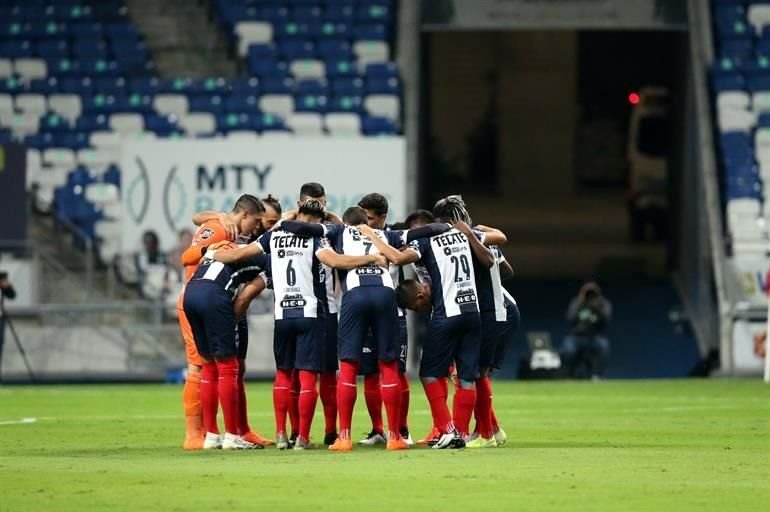 Observa las imágenes del primer tiempo en el Rayados-Cruz Azul.