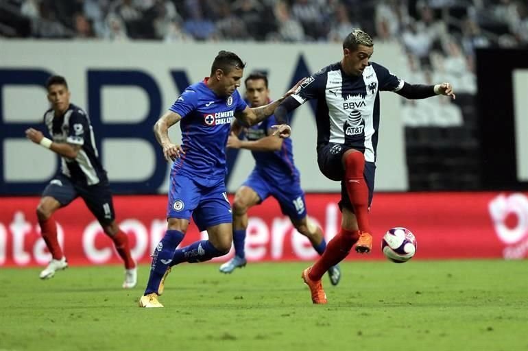 Observa las imágenes del primer tiempo en el Rayados-Cruz Azul.