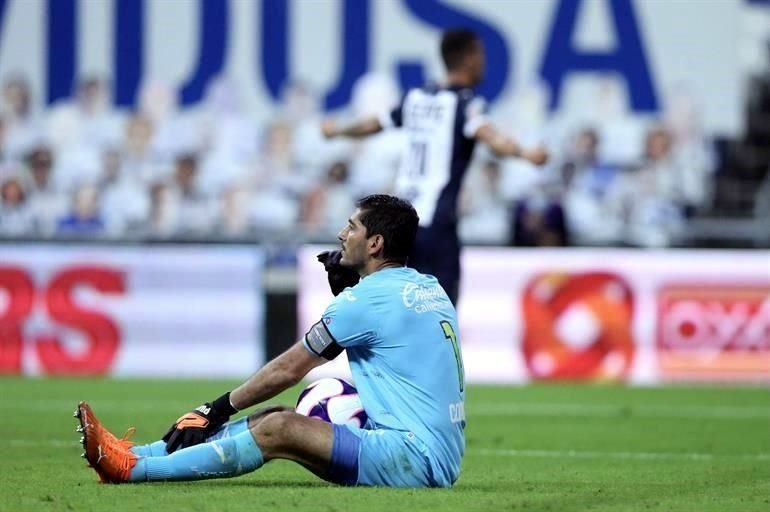 Monterrey llegó a 29 puntos y metió en líos a la Máquina.