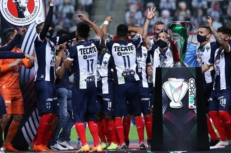 Así fueron los festejos de Rayados a nivel de cancha tras ganar la Copa MX.