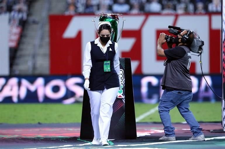 Así fueron los festejos de Rayados a nivel de cancha tras ganar la Copa MX.