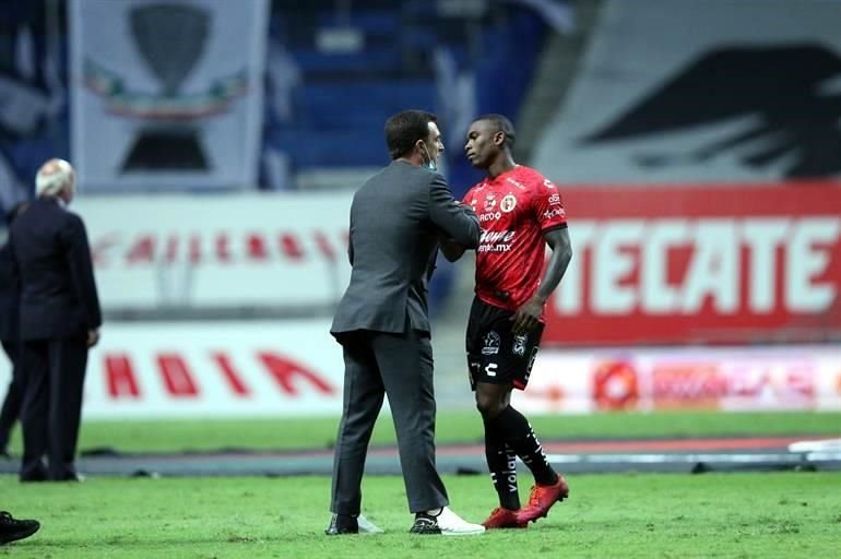 Así fueron los festejos de Rayados a nivel de cancha tras ganar la Copa MX.