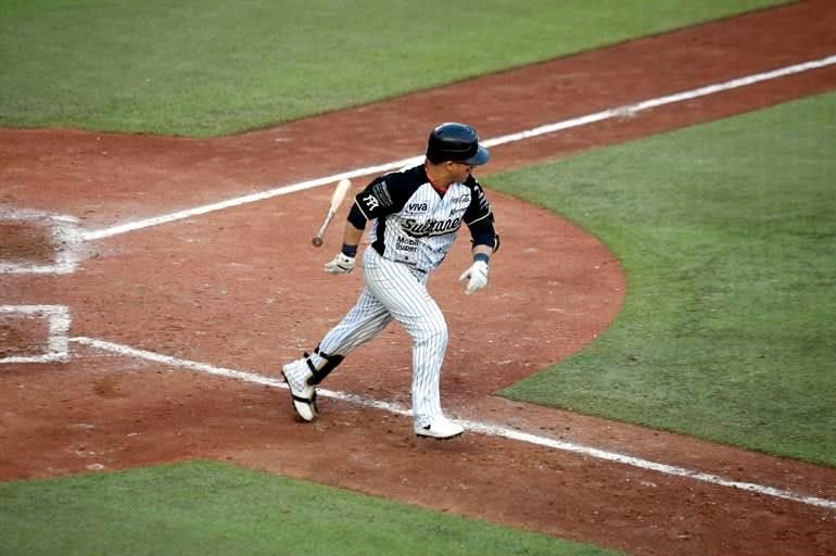 Los Sultanes tomaron la delantera en el arranque de los playoffs del Pacífico al imponerse 3-2 a Mexicali en el Estadio Monterrey. Observa las imágenes.