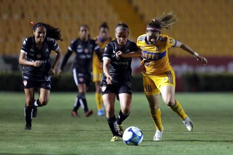Después buscaron el segundo gol, pero las de Aguascalientes mostraron resistencia.