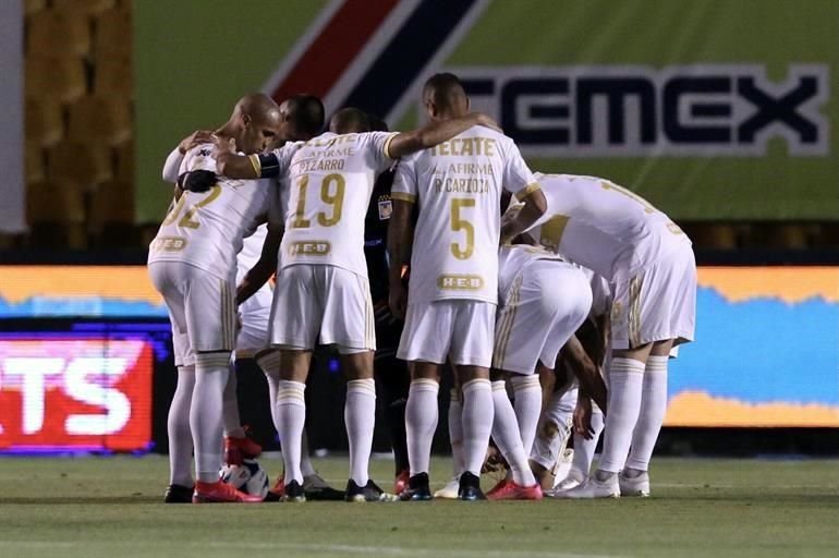 Los felinos volvieron a utilizar un uniforme blanco desde 2014.