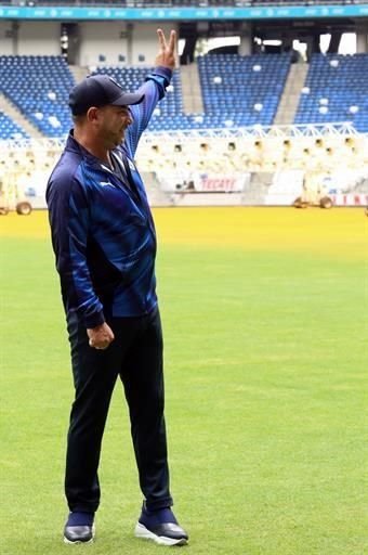 El 'Turco' volvió a pisar la cancha del Estadio BBVA este sábado.