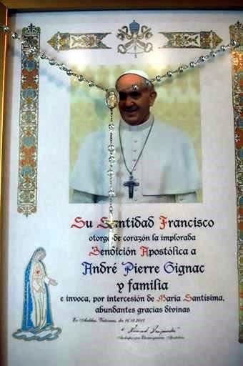 El hogar de los Gignac tiene una bendición del Papa Francisco.