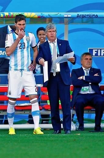 En el 2014 fue convocado por Alejandro Sabella a la Selección de Argentina para eliminatorias y el Mundial de Brasil.