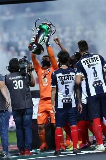 Así fueron los festejos de Rayados a nivel de cancha tras ganar la Copa MX.