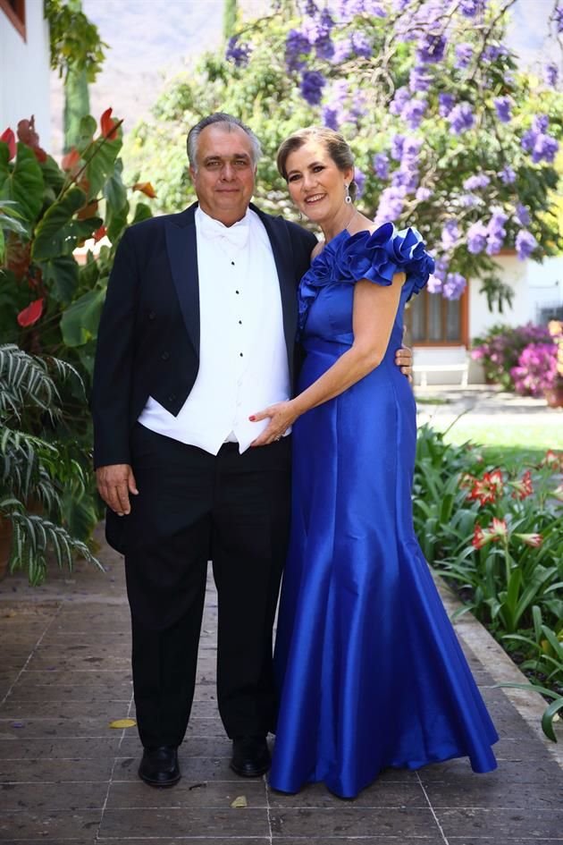 Papás del novio. Francisco Mónaco y Lourdes Franco