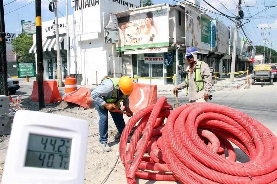 La CNA pronosticó temperaturas de hasta 45 grados en el área metropolitana.