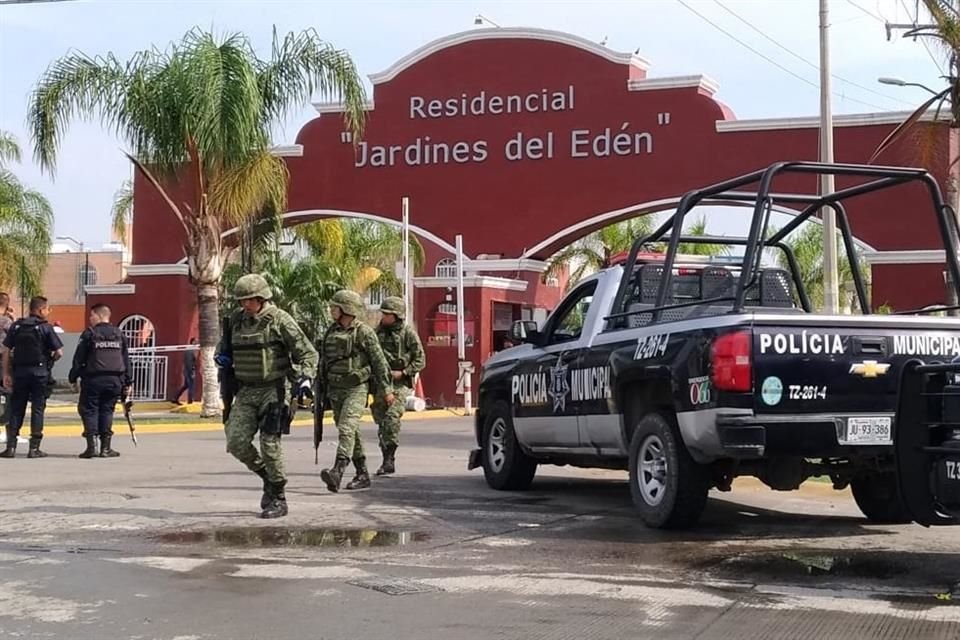 Tras el homicidio en Tlajomulco de un elemento de la Fiscalía, se desató una balacera a la que acudieron a combatir más de 300 elementos.