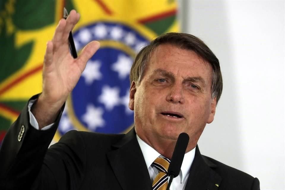 El Presidente brasileño, Jair Bolsonaro, promovió el turismo y pidió relajar las medidas contra el Covid.