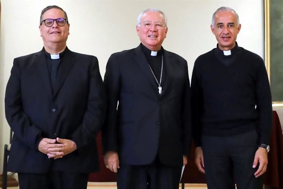 Manuel González Villaseñor (izq.) y Eduardo Muñoz Ochoa (der.) se suman a los tres obispos ya existente en la Diócesis tapatía.