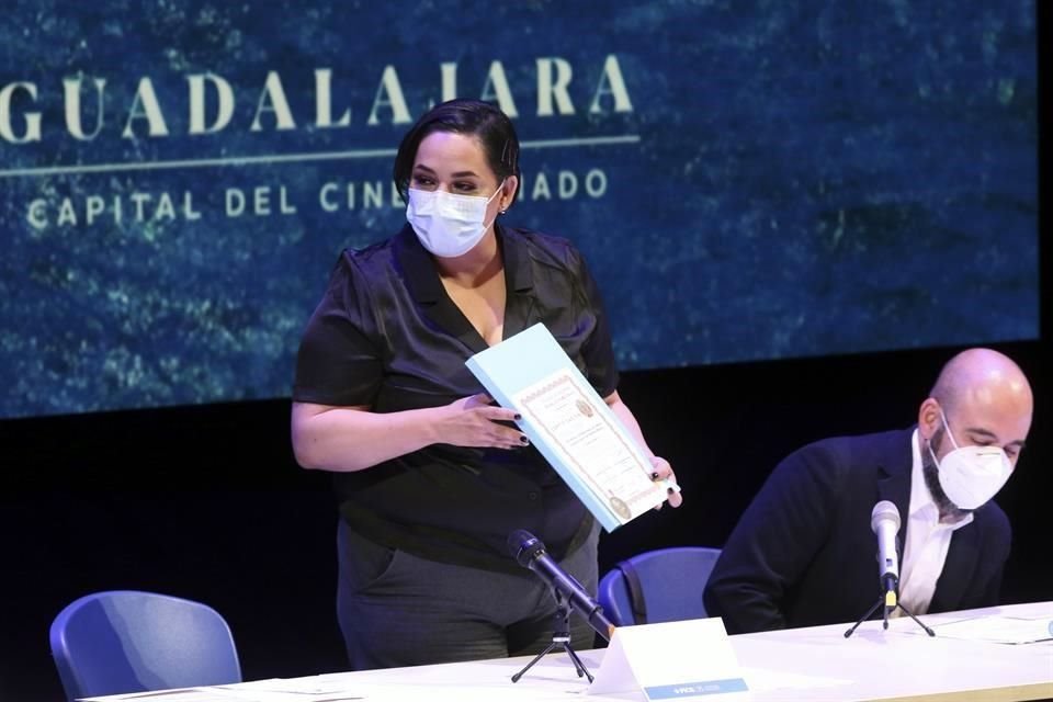 Estrella Araiza reconoció la dificultad de organizar un evento híbrido.