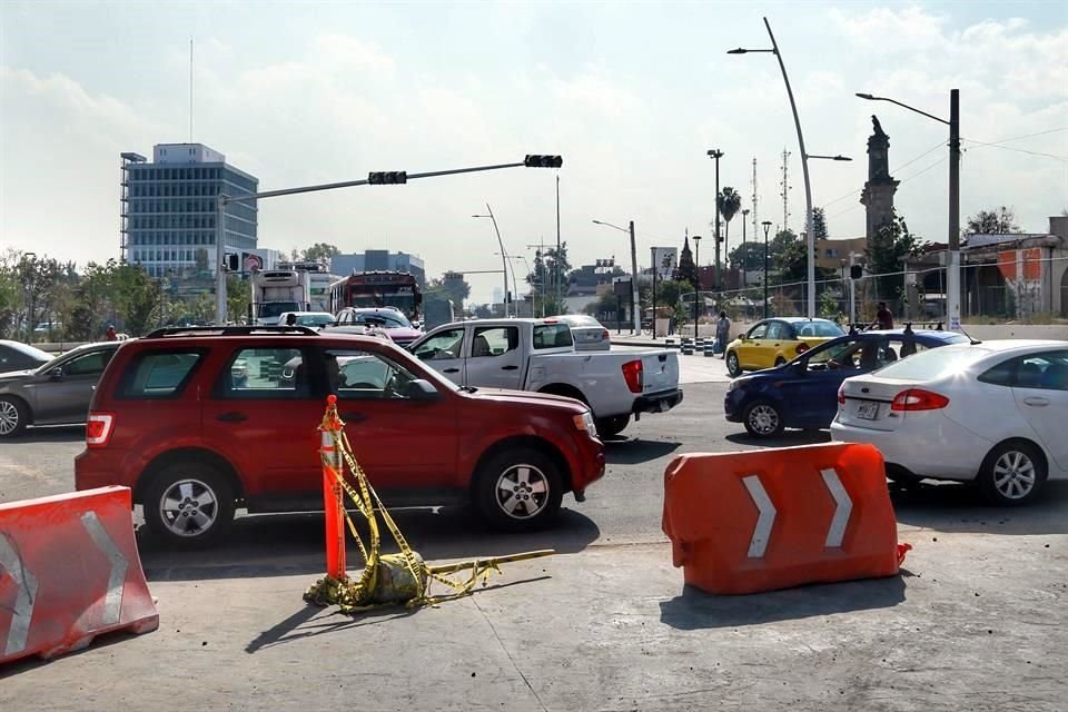 Además del caos vial, se constató que los semáforos estaban apagados en la zona de las obras.