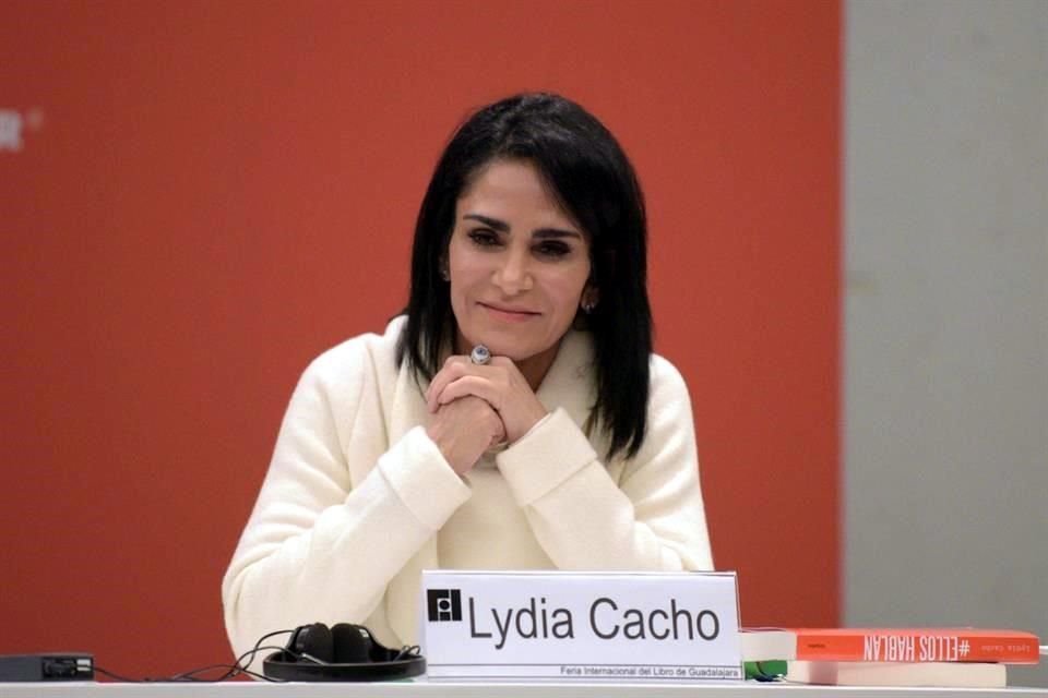 La periodista Lydia Cacho dirige y narra el podcast sobre la violencia en Ciudad Juárez.