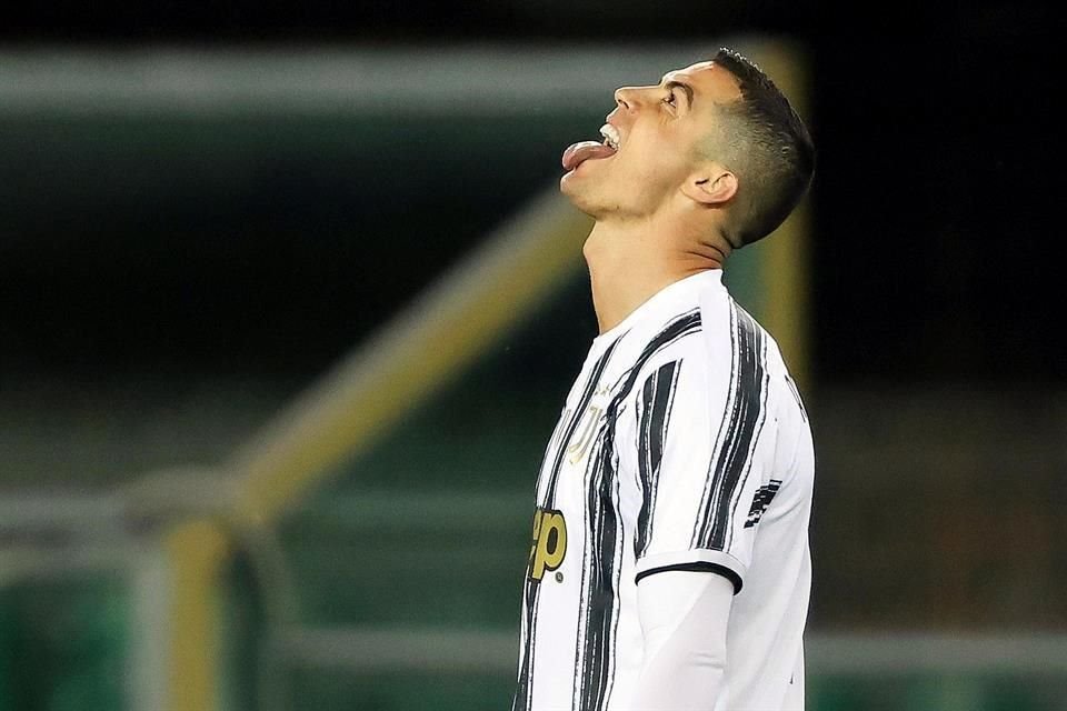 Cristiano Ronaldo anotó al 49', pero después el Hellas Verona empató el partido.