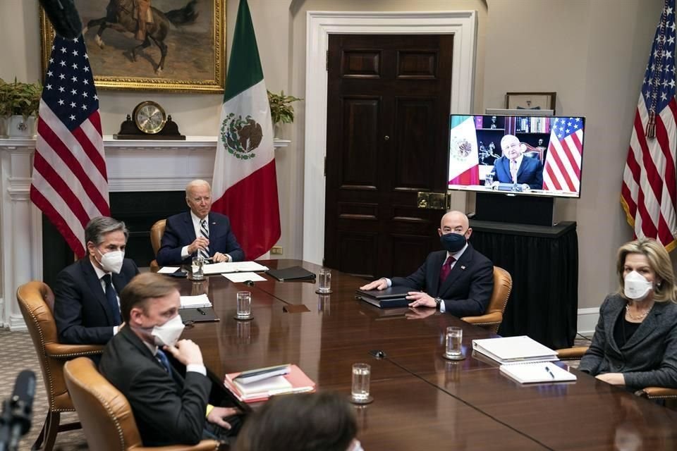 Tras reunión virtual, Biden y López Obrador acordaron cooperar en temas de migración, cambio climático, economía y respuesta al Covid-19.