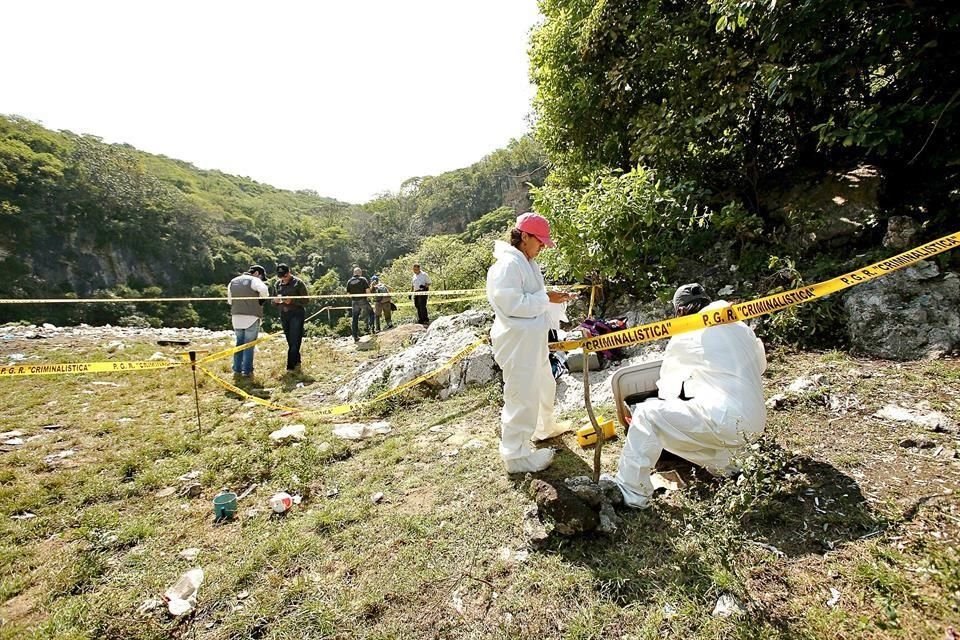Los avances en las investigaciones sobre el caso Iguala empujan hipótesis de manipulación de evidencias en Río San Juan y basurero de Cocula.