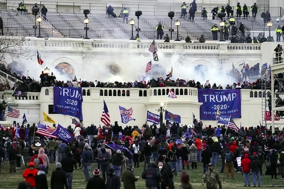 El pasado 6 de enero, una turba de manifestantes a favor de Trump asaltó el Congreso estadounidense.